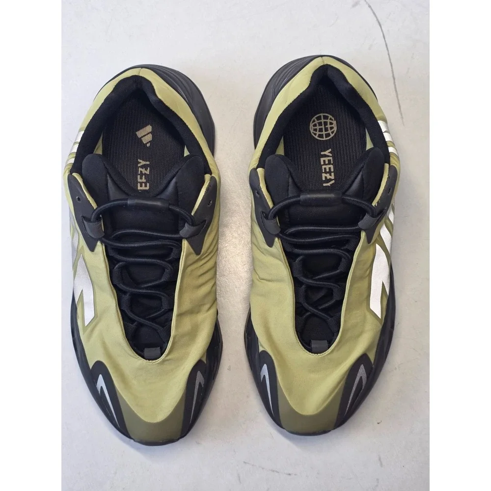Adidas Yeezy 700‎ MNVN Men's Sneakers Size 8 Green Black Resin Boost Shoes